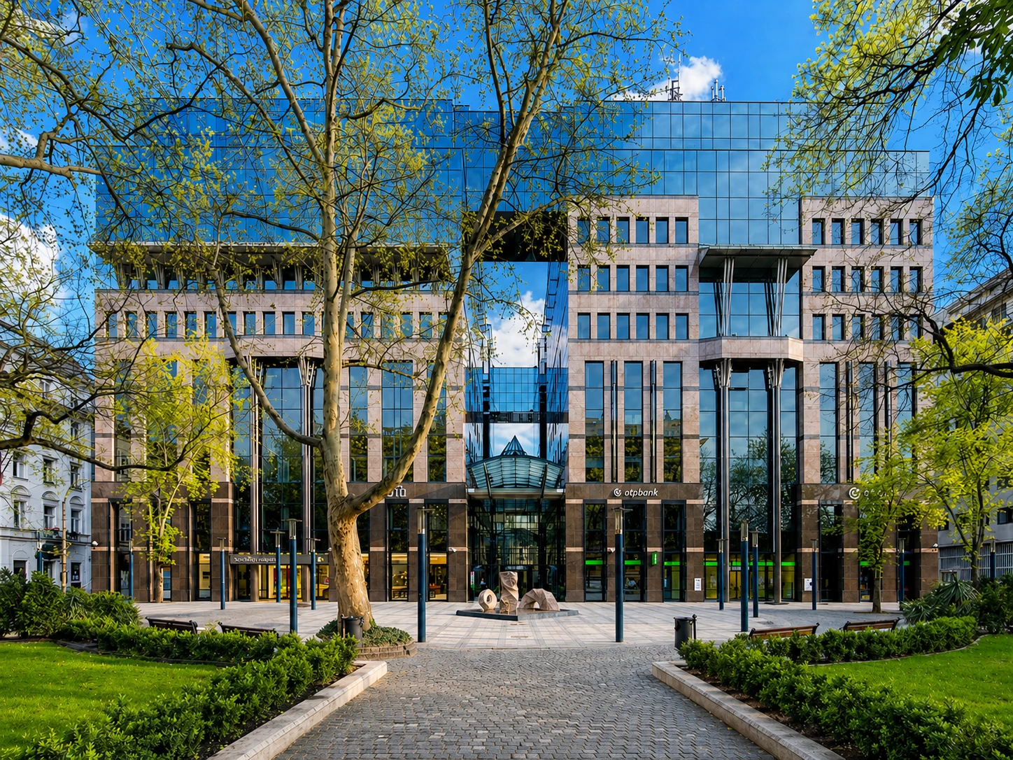 Intergal Group értékesítési iroda, Bank Center